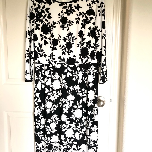 Maggy London printed midi dress with 3/4 sleeves - Picture 1 of 6